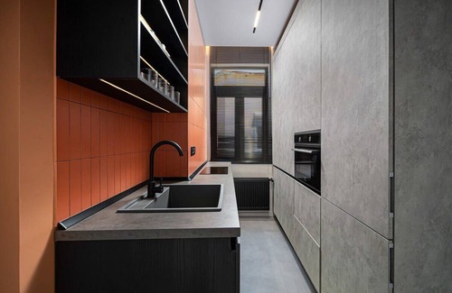 Bucharest City-Centre Apartment | Qult Amouage Summar