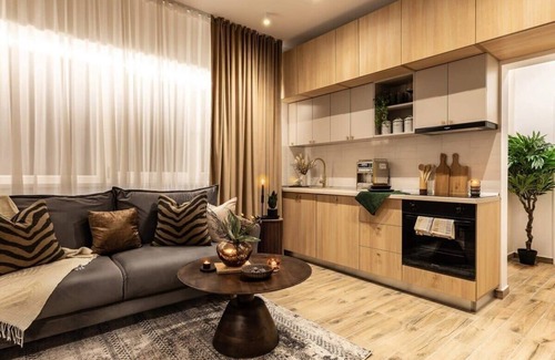 Bucharest City-Centre Apartment | Qult Jumanji Summar