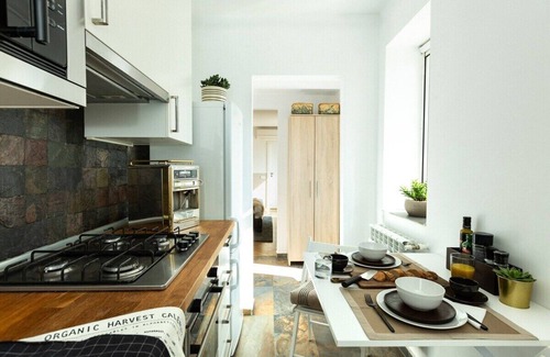 Bucharest City-Centre Apartment | Qult Up in the Sky