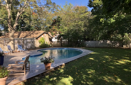 Quogue House | Quogue in village South of HWY Lovely Fully Equipped 3BR House with Pool