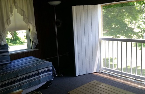 Charlestown Cottage | Quonochontaug Tree House-QEBA Access and Ninigret Pond access