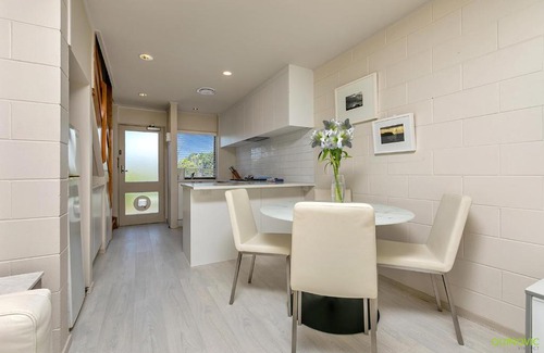 Freemans Bay Apartment | QV Sunny Townhouse at Collingwood Street - 456