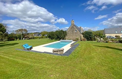 Kervignac House | RÉF 405 - KERVIGNAC gîte indépendant avec piscine privative dans longère partie de gauche sur propriété