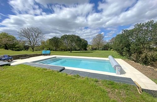 Kervignac House | RÉF 405 - KERVIGNAC gîte indépendant avec piscine privative dans longère partie de gauche sur propriété