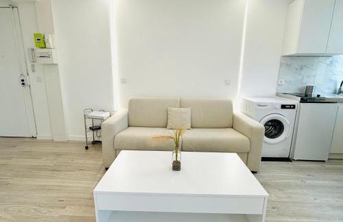 Quartier Saint-Ambroise Apartment | République rue des bluets Paris