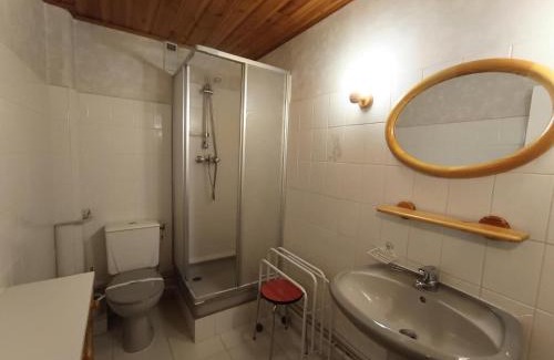 Montgenevre Apartment | Résidence Alpet I - Petit prix au coeur village! Parking, balcon sud MAE-9184