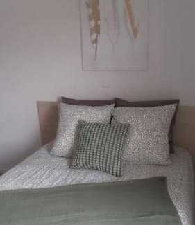 Illzach Apartment | Résidence calme, parking gratuit