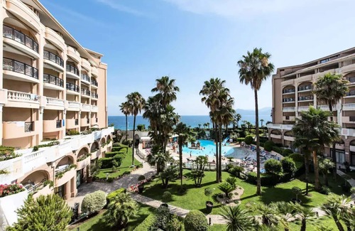 Cannes La Bocca Apartment | Résidence Cannes Verrerie - maeva Home - Studio Selection (5 people)
