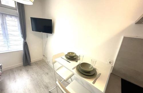 Old Town Apartment | Résidence Champenoise 3, Troyes - France
