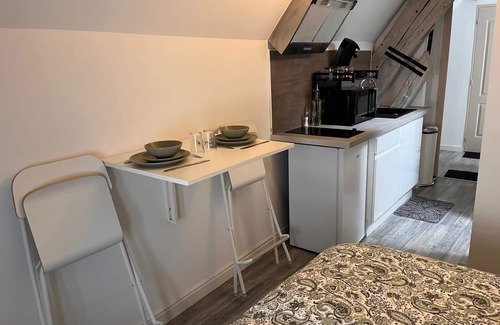 Old Town Apartment | Résidence Champenoise 4, Troyes - France
