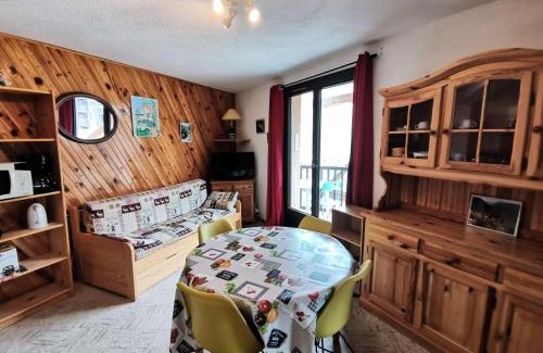 Reallon Apartment | Résidence Comete - Charmant T2, 6 couchages bien situé dans la station de Réallon 223C MAE-9041