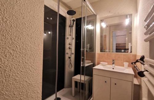 Reallon Apartment | Résidence Comete - Charmant T2, 6 couchages bien situé dans la station de Réallon 223C MAE-9041
