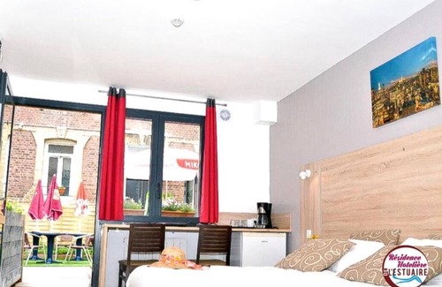 Anatole France Danton Apartment | Résidence Hôtelière de l Estuaire