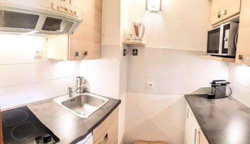 Les Avanchers-Valmorel Apartment | Résidence Lauziere Dessous - La Lauzière-Dessous 22 - Joli 2 pièces divisible, ski aux pieds MAE-5444