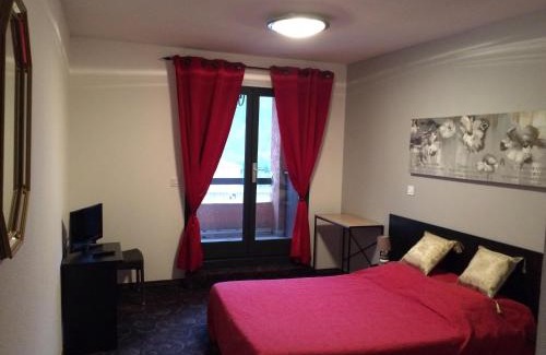 Pont-de-Labeaume House | Résidence Le Grand Virage