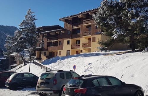 Villarodin-Bourget Apartment | Résidence les Campanules appartement entièrement rénové à 100m des pistes