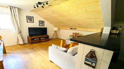 Puy-Saint-Vincent Apartment | Résidence Les Maisonnettes - GRAND APPARTEMENT AU CALME - 6/7 PERS MAE-4661