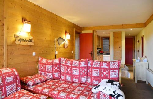 Belle Plagne Apartment | Résidence Nereides - Appartement chaleureux · Accès direct aux pistes · Casier à skis · Vue pistes MAE-3567