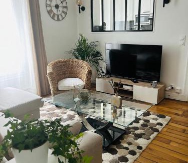 Issy-les-Moulineaux Apartment | Résidence Renan - Paris Porte de Versailles