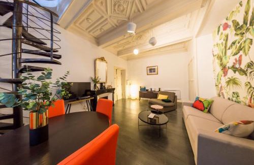 Centre Historique Apartment | RétroMirabeau "Le Jacobin" - 75m2 - TERRASSE EXTERIEURE PATIO- 2 à 4 pers - CALME - COURS MIRABEAU HALLES GARE - EMPLACEMENT TOP - Chèques Vacances CONNECT