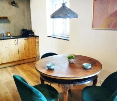 Schlier Apartment | Rösslerhof Ferienwohnung Rösslerweiher