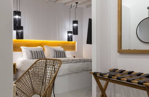 Panormos Villa | R 827 Superior Suite with Private Pool and Sea View