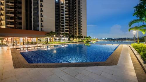 Central District Apartment | R&F Princess Cove Seine Region by FUJU with Seaview at JB City Centre#Adjacent to Singapore#5 mins walk to ClQ#Free Parking#中英文房东
