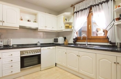 El Mas Mel Villa | R15 Villa Marinada