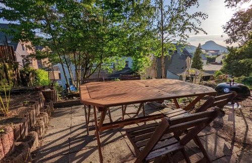 Rathmannsdorf Apartment | R2 - Urlaubsmagie - 5 Fussminuten zur Elbe, Pool