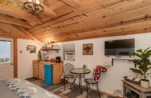 West Village Apartment | Raccoons Hollow