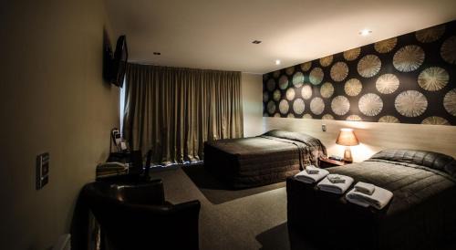 Christchurch Hotel | Racecourse Hotel and Motor Lodge