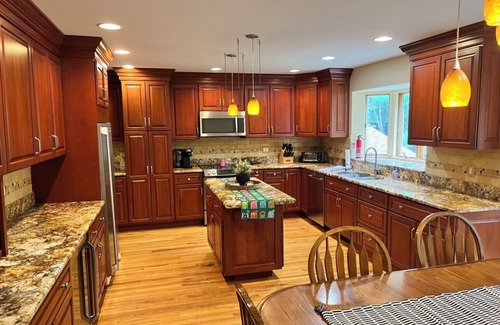 Saratoga Springs House | Racetrack Getaway!
