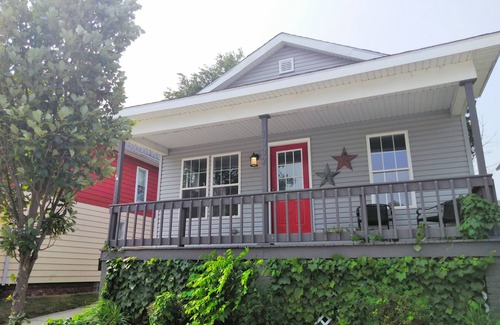 Racine House | Racine Wisconsin North Beach Lake House