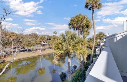 Twin Oaks House | Racquet Club 35 by Wild Dunes, in Resort Core