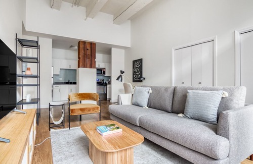 Arefth Apartment | Rad 2BR in Kendall Square w/Gym near MIT & MGH by Blueground