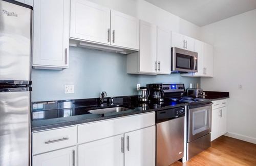 Arefth Apartment | Rad 2BR in Kendall Square w/Gym near MIT & MGH by Blueground