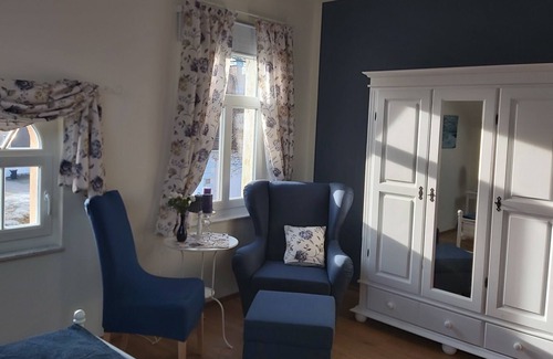 Radebeul Apartment | Radebeul-Villa Tini - 4-room apartment "Water Tower"