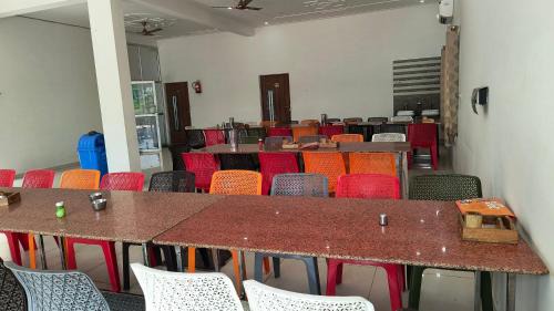 Sikar Hotel | Radhika Hotel And Restaurant