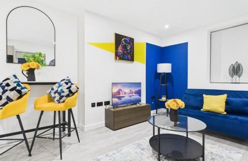 Hendon Apartment | Radiant & Modern 2 Bedroom Flat Sleeps 8