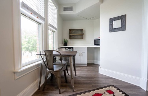 Five Points Apartment | Radiant Rancher Summa