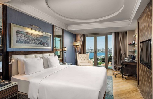 Pera Hotel | Radisson Blu Hotel Istanbul Pera