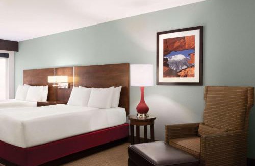 Southeast Colorado Springs Hotel | Radisson Hotel Colorado Springs Airport