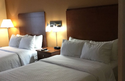 Romulus Hotel | Radisson Hotel Detroit Metro Airport