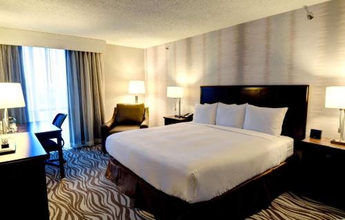 Fort Worth Hotel | Radisson Hotel Fort Worth North-Fossil Creek