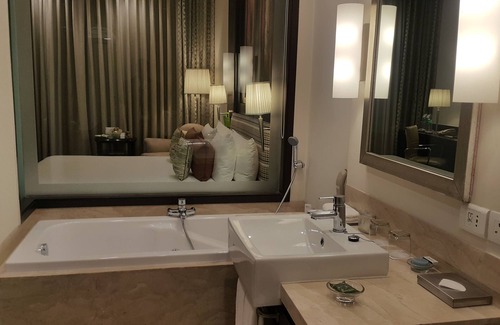 Noida Hotel | Radisson Noida
