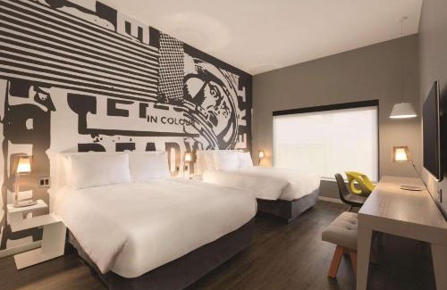 Downtown East Hotel | Radisson Red Minneapolis Downtown