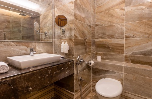 Srinagar Hotel | Radisson Srinagar