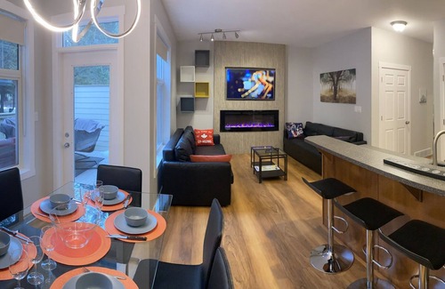 East Kootenay House | Radium Escape At Eagle Crest Villas