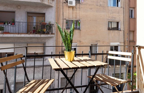 Collblanc y La Torrassa Apartment | Rafael Apartment by Olala Homes