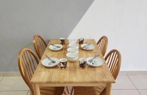 Johor Bahru Apartment | Raffles Suites 2 bedroom balcony High Floor Skudai by GDRAGON HomeStay